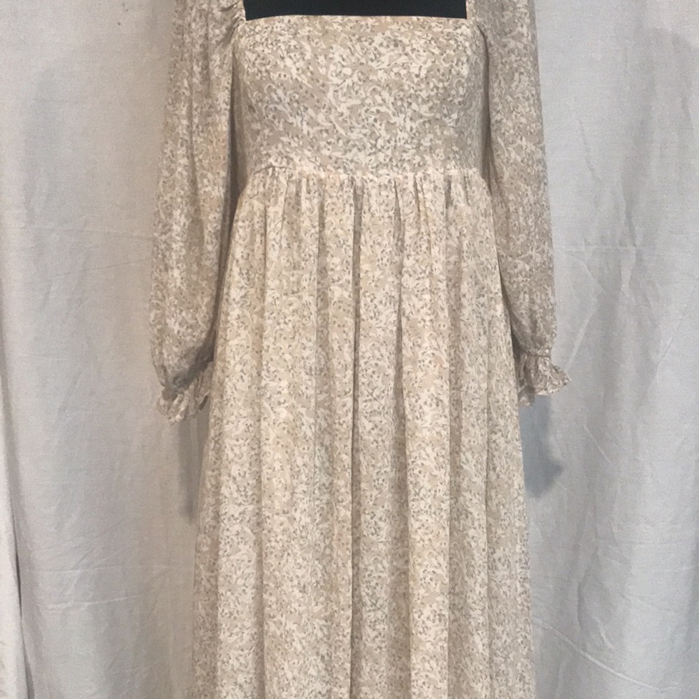 Maternity Maxi Dress with Puff Sleeves - Cream Floral - Picture 3 of 14